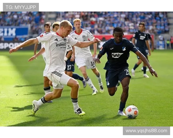 霍芬海姆4-2逆转十人柏林联合 阿斯拉尼双响伦佩尔传射助力大胜