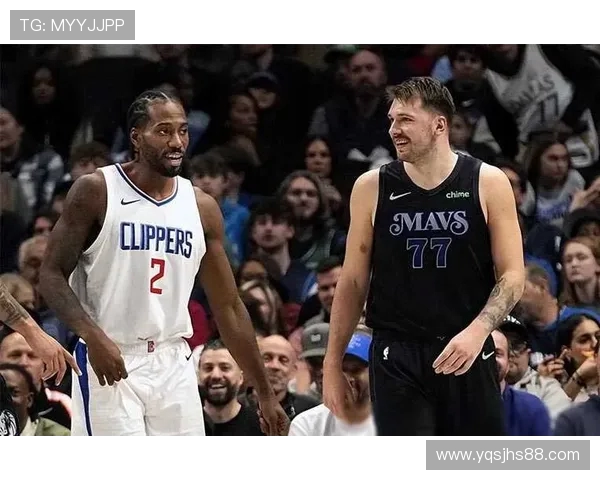 原创落魄豪门对决，伦纳德30分哈登29分难救主，快船110-114不敌独行侠